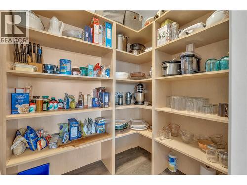 186 Avery Place, Penticton, BC - Indoor With Storage