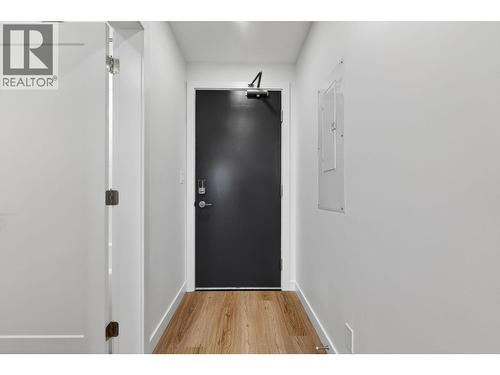 foyer - 1380 Pridham Avenue Unit# 505, Kelowna, BC - Indoor Photo Showing Other Room