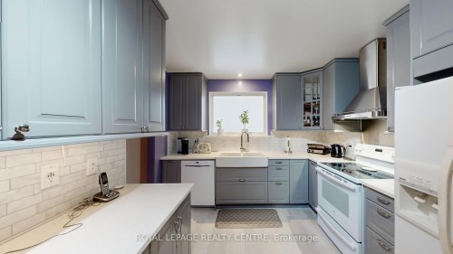 3199 Rymal Road, Mississauga, ON - Indoor Photo Showing Kitchen