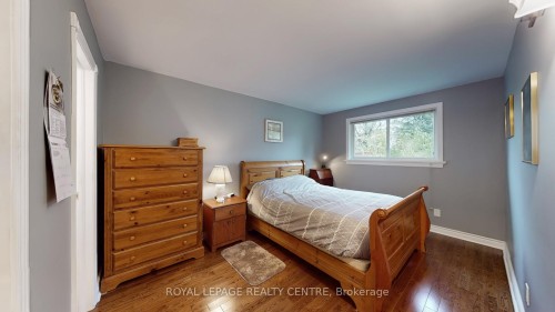 3199 Rymal Road, Mississauga, ON - Indoor Photo Showing Bedroom