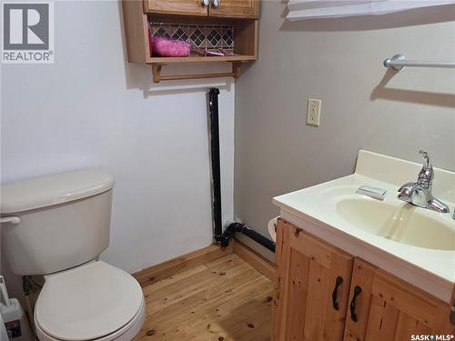 207 Pine Drive, Tobin Lake, SK - Indoor Photo Showing Bathroom