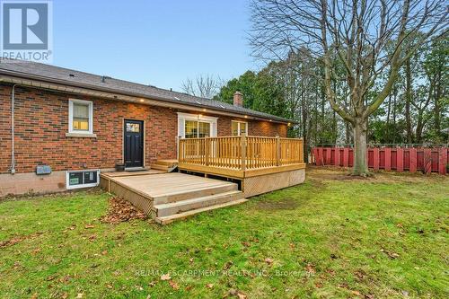 590 Cumberland Avenue, Burlington, ON - Outdoor With Deck Patio Veranda