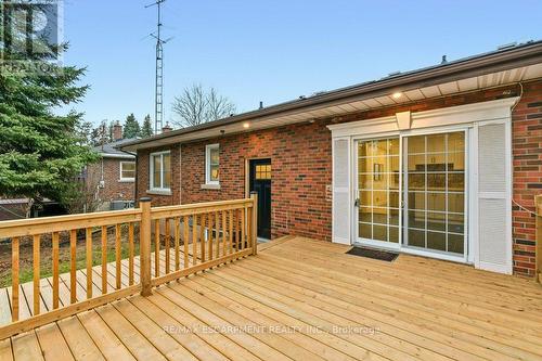 590 Cumberland Avenue, Burlington, ON - Outdoor With Deck Patio Veranda With Exterior