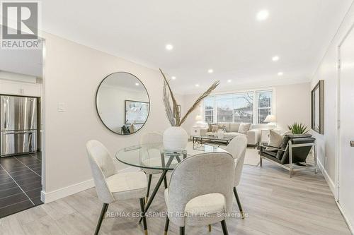 590 Cumberland Avenue, Burlington, ON - Indoor Photo Showing Dining Room