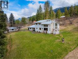 6943 KANIGAN Road  Appledale, BC V0G 2J0