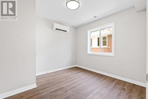 34 Kenworth Drive, St. Catharines (Carlton/Bunting), ON - Indoor Photo Showing Other Room