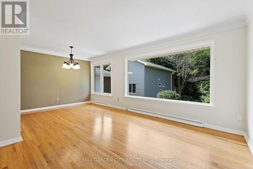 34 Kenworth Drive, St. Catharines (Carlton/Bunting), ON - Indoor