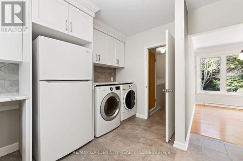 34 Kenworth Drive, St. Catharines (Carlton/Bunting), ON - Indoor Photo Showing Laundry Room