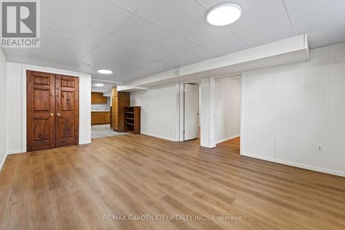 34 Kenworth Drive, St. Catharines (Carlton/Bunting), ON - Indoor