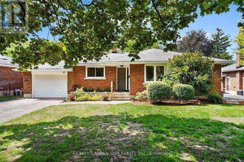 34 Kenworth Drive, St. Catharines (Carlton/Bunting), ON - Outdoor