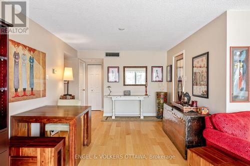 Dining area - 103 - 555 Wilbrod Street, Ottawa, ON - Indoor Photo Showing Other Room