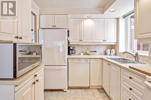 103 - 555 Wilbrod Street, Ottawa, ON - Indoor Photo Showing Kitchen With Double Sink
