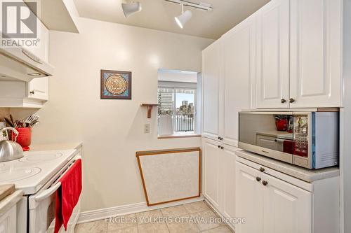 103 - 555 Wilbrod Street, Ottawa, ON - Indoor Photo Showing Laundry Room