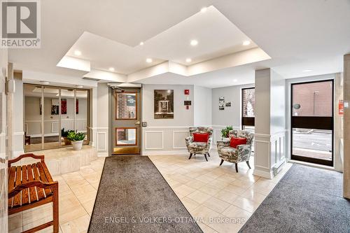 Lobby - 103 - 555 Wilbrod Street, Ottawa, ON - Indoor Photo Showing Other Room