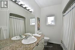 Main Floor 4pc Bathroom - 