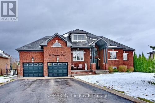 17 BASSWOOD DRIVE  Wasaga Beach, ON L9Z 0A8