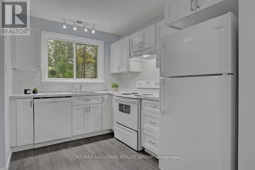 71 Morton Drive, Ottawa, ON - Indoor Photo Showing Kitchen