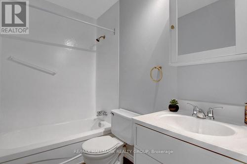 71 Morton Drive, Ottawa, ON - Indoor Photo Showing Bathroom