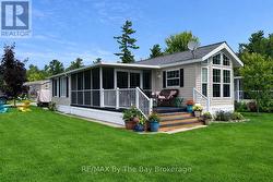 15 KENORA TRAIL  Wasaga Beach, ON L9Z 1X7