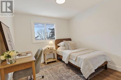 47 - 30 Clarendon Crescent, London South (South P), ON - Indoor Photo Showing Bedroom