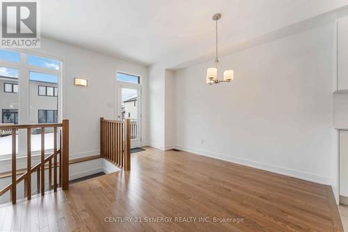 254 Finsbury Avenue, Ottawa, ON - Indoor