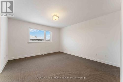 254 Finsbury Avenue, Ottawa, ON - Indoor Photo Showing Other Room