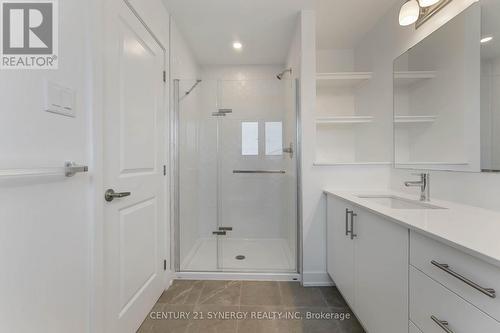 254 Finsbury Avenue, Ottawa, ON - Indoor