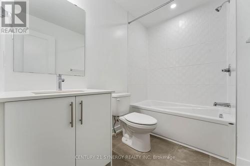 254 Finsbury Avenue, Ottawa, ON - Indoor Photo Showing Bathroom