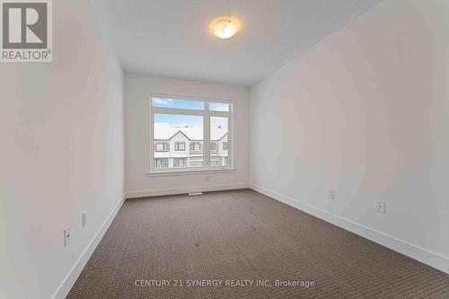254 Finsbury Avenue, Ottawa, ON - Indoor Photo Showing Other Room