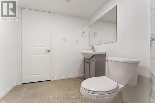 254 Finsbury Avenue, Ottawa, ON - Indoor Photo Showing Bathroom