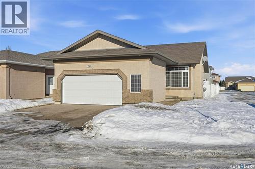 7902 Thrush Street, Regina, SK - Outdoor