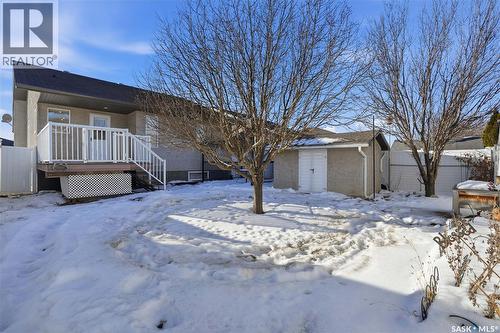 7902 Thrush Street, Regina, SK - Outdoor With Deck Patio Veranda