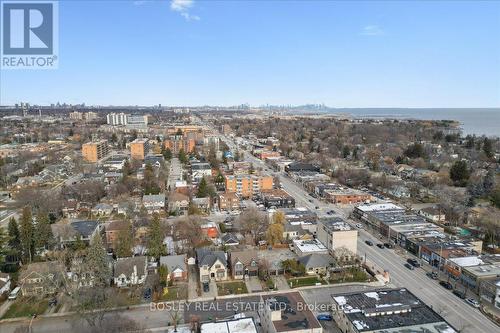 24 Oakwood Avenue, Mississauga, ON - Outdoor With View