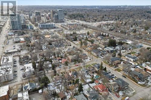 24 Oakwood Avenue, Mississauga, ON - Outdoor With View