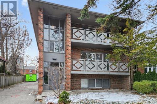 24 Oakwood Avenue, Mississauga, ON - Outdoor