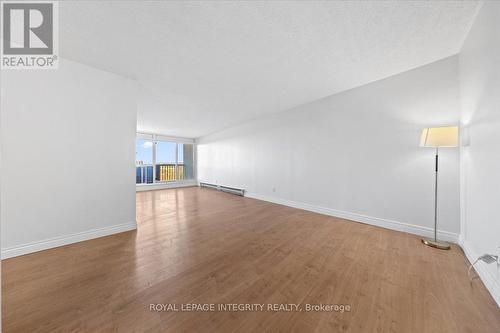 1201 - 900 Dynes Road, Ottawa, ON - Indoor Photo Showing Other Room