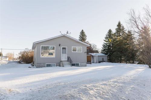 95 2nd Street NW  Carman, MB R0G 0J0