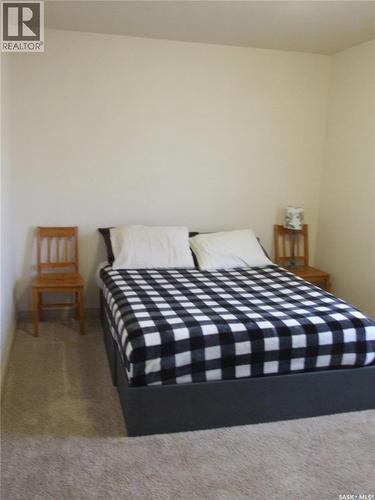 115 1St Street E, Leader, SK - Indoor Photo Showing Bedroom