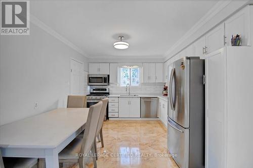 35 Trenholme Crescent, Hamilton, ON - Indoor Photo Showing Kitchen With Stainless Steel Kitchen