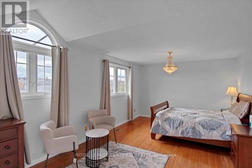 35 Trenholme Crescent, Hamilton, ON - Indoor Photo Showing Bedroom