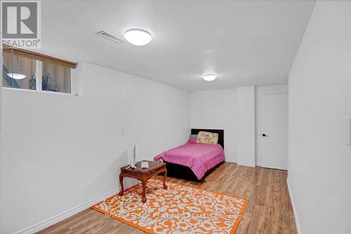 35 Trenholme Crescent, Hamilton, ON - Indoor Photo Showing Bedroom