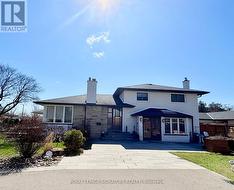 2263 HARCOURT CRESCENT  Mississauga, ON L4Y 1W3