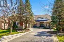 35 LINKS LANE  Brampton, ON L6Y 5H2