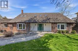 8 LAKESHORE DRIVE Hamilton, ON L8E 5C6