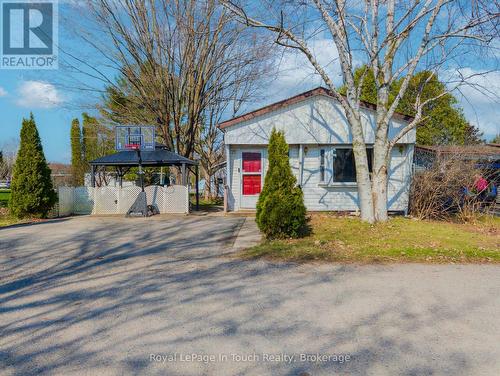 30 BERTS ROAD  Midland, ON L4R 5B5