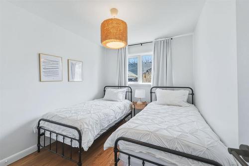 86 Campbell Street, Winnipeg, MB - Indoor Photo Showing Bedroom