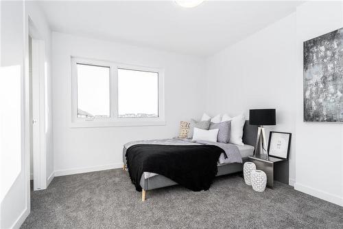 19 Raven Road, Winnipeg, MB - Indoor Photo Showing Bedroom