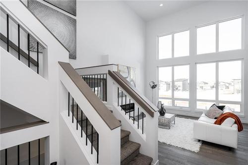 19 Raven Road, Winnipeg, MB - Indoor Photo Showing Other Room