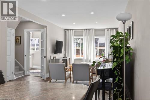 157 Cameron Avenue N, Hamilton, ON - Indoor