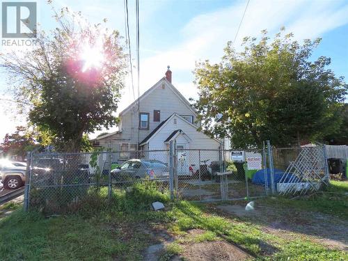 282-284 Wellington ST W  Sault Ste Marie, ON P6A 1H7